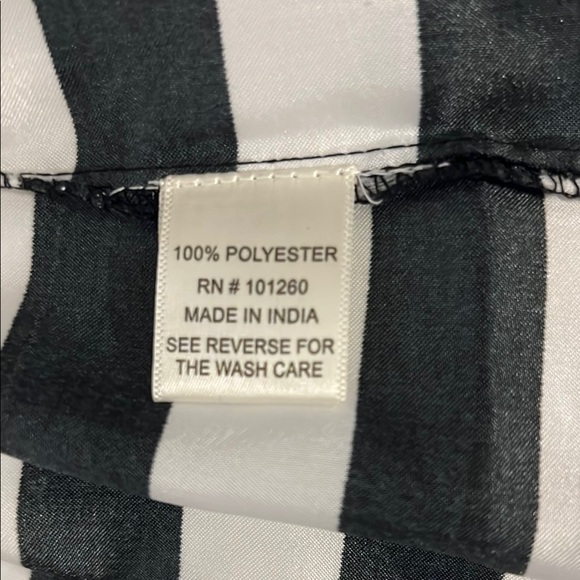 Black and White Striped Skirt - Picture 5 of 7